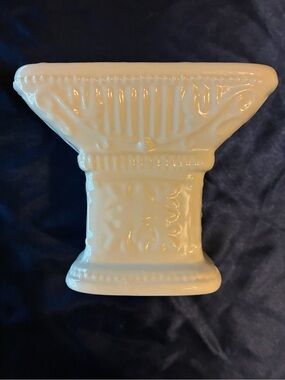Source Unknown Cream Ceramic Pedestal Vase with Embossed Detail